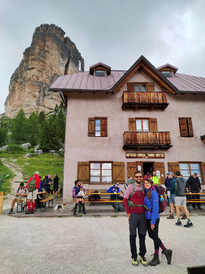 rifugio cinque torri in viaggio per natura