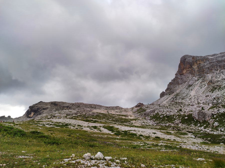 sentiero rifugio averau